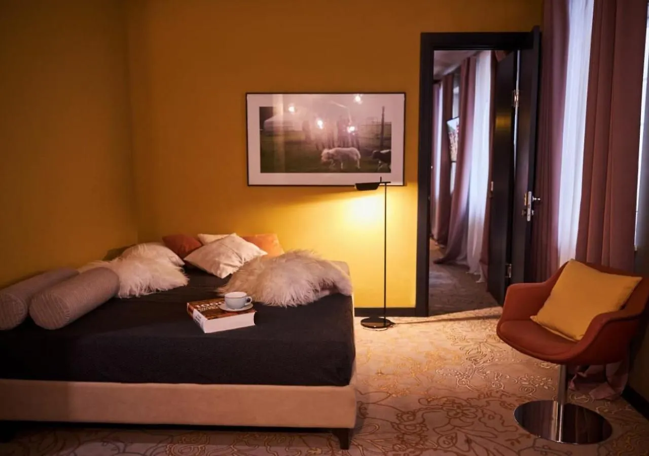 Vozdvyzhensky Boutique Hotel Kyjev Ukrajina