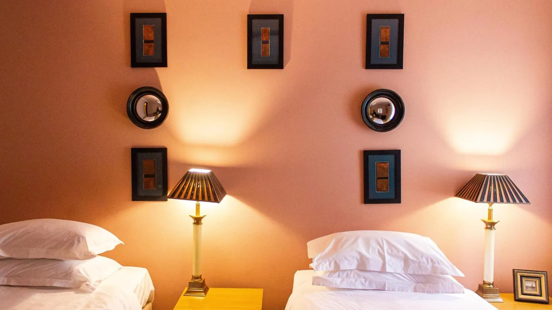 Vozdvyzhensky Boutique Hotel Kyjev 4*,  Ukrajina
