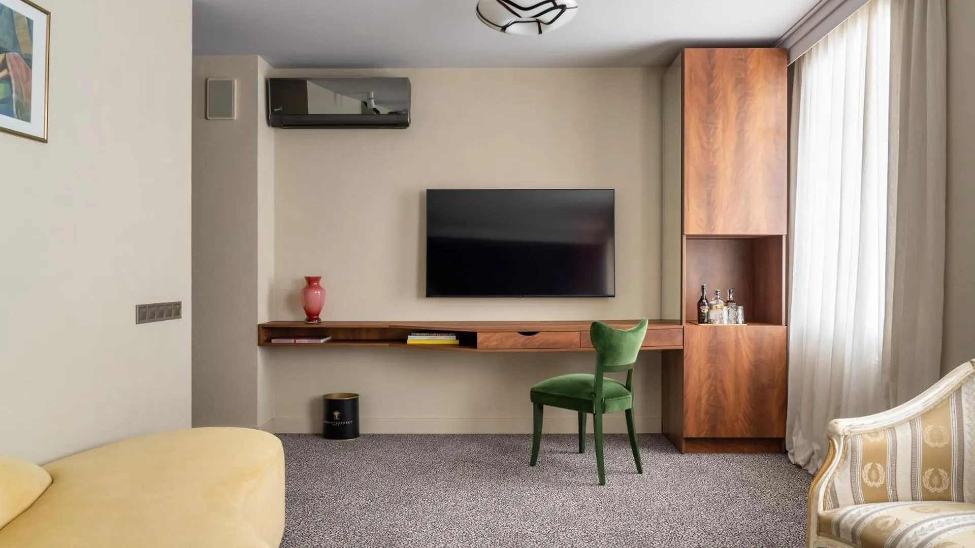 Vozdvyzhensky Boutique Hotel Kyjev 4*,  Ukrajina